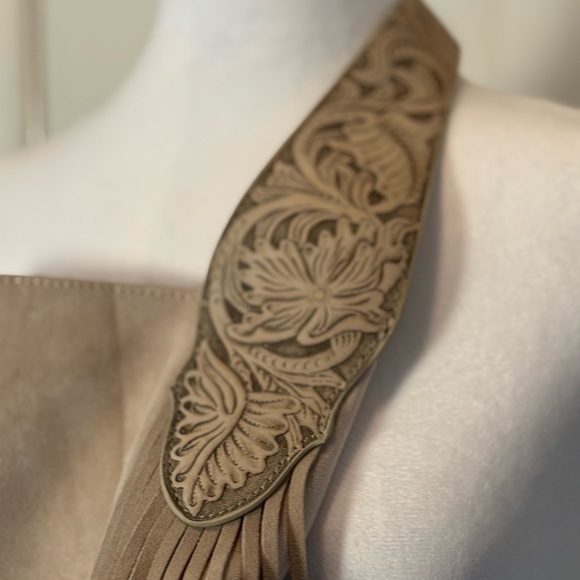 Wrangler Tan Suede Shoulder Bag - Picture 2 of 2